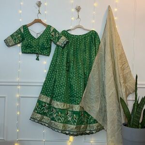 Green and shimmer gold paitani border Traditional Outfit